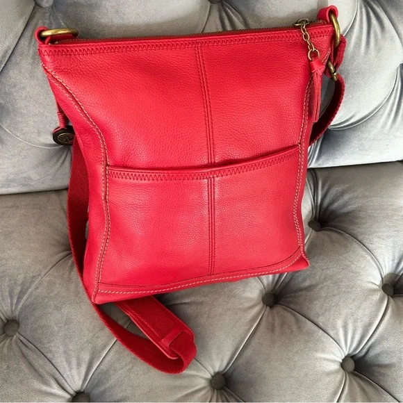 The Sak NEW!!!! Red Crossbody Bag NWOT!!! - Picture 2 of 7